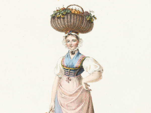 Weibliche Ganzfigur in Tracht des Kantons Thurgau mit gefüllten Obstkörben
